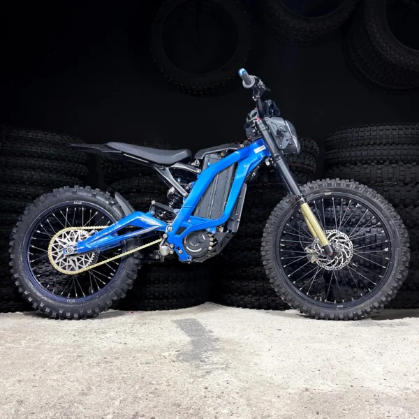 The 21” & 18” Set is mounted on a Surron e-bike with OFF-ROAD tires.